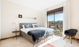 Spacious Spanish villas for sale in an idyllic golf setting in La Duquesa, Costa del Sol 64641 