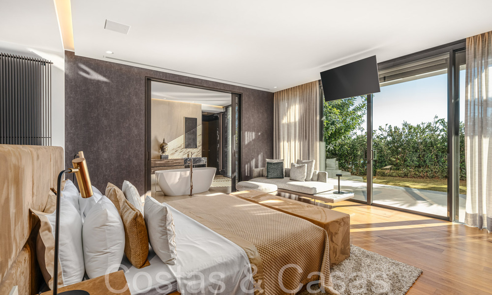 Ready to move in, modern luxury villa for sale, frontline golf in the prestigious Marbella Club Golf Resort in Benahavis 65366