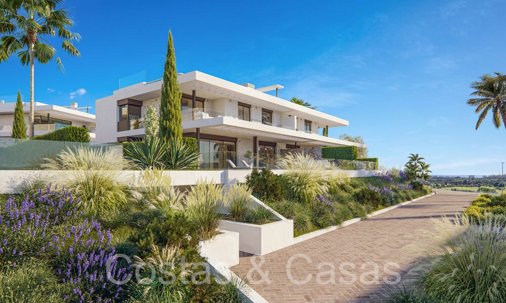 Prestigious new build apartments for sale directly on the golf course, with sea and golf views, East Marbella 64734