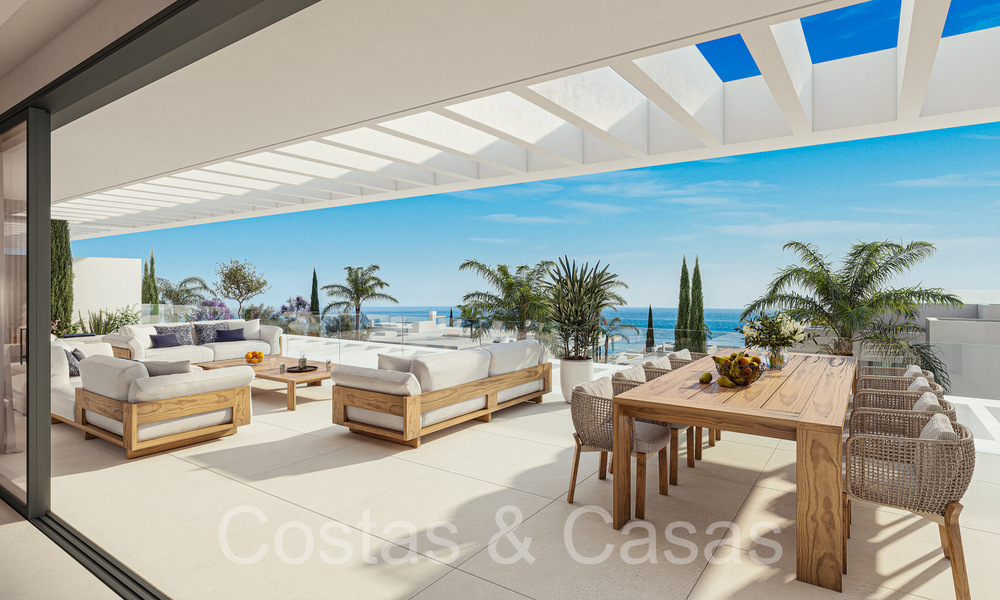 Prestigious new build apartments for sale directly on the golf course, with sea and golf views, East Marbella 64742