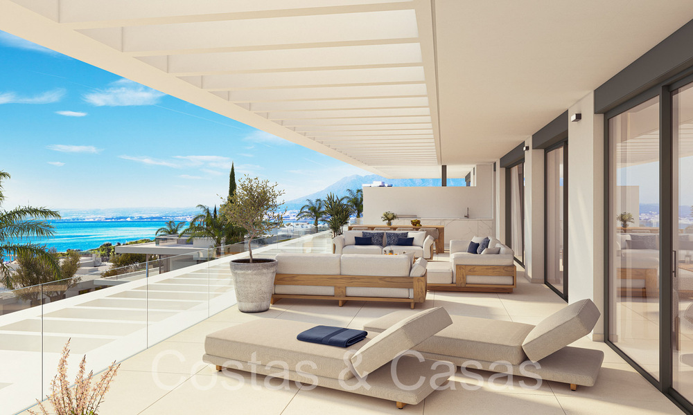 Prestigious new build apartments for sale directly on the golf course, with sea and golf views, East Marbella 64750