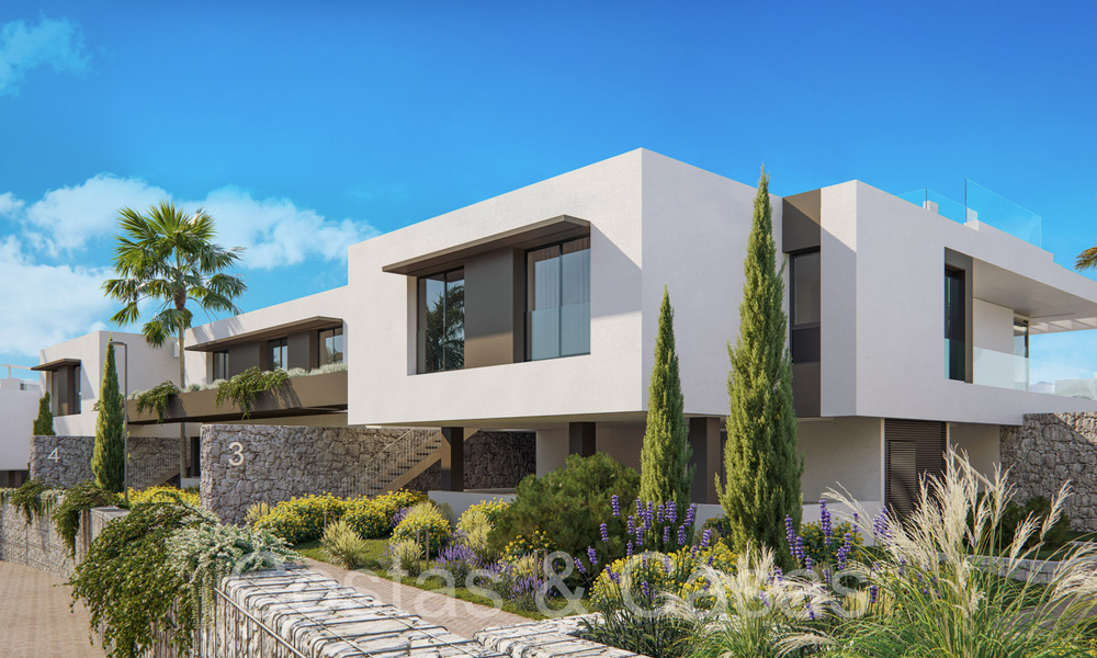 New build luxury houses for sale in a first line golf complex in East Marbella 64759