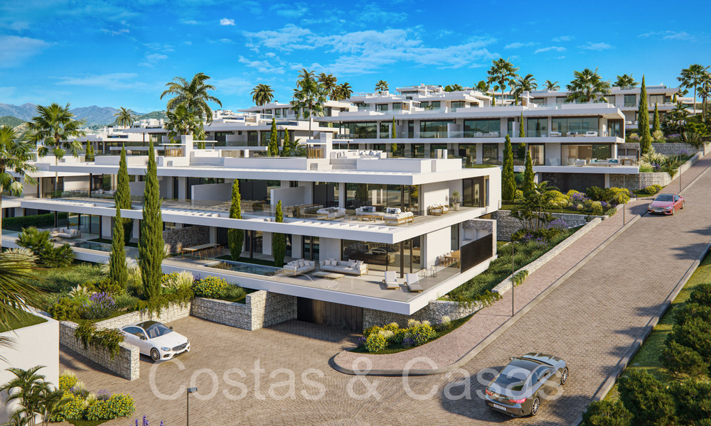 New build luxury houses for sale in a first line golf complex in East Marbella 64767