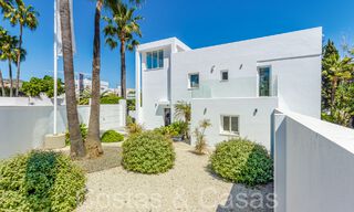 Ready to move in, modern luxury villa for sale surrounded by golf courses in Nueva Andalucia, Marbella 65513 