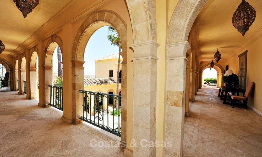 Villa - country estate for sale, Marbella - Estepona 871