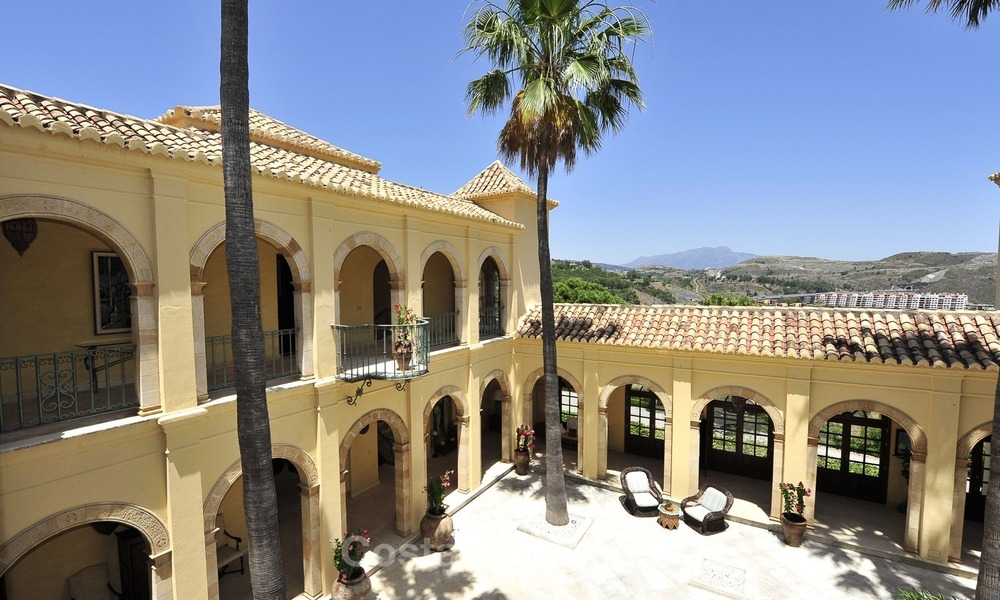 Villa - country estate for sale, Marbella - Estepona 908