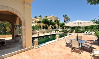 Villa - country estate for sale, Marbella - Estepona 915 