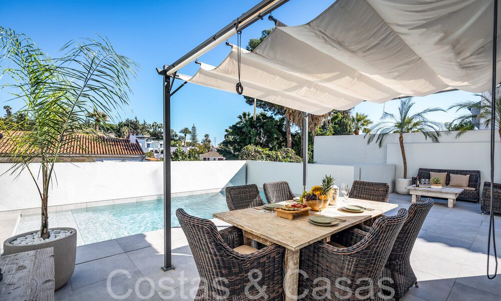 Ready to move in, modern quality villa for sale close to the golf courses in Nueva Andalucia, Marbella 65241