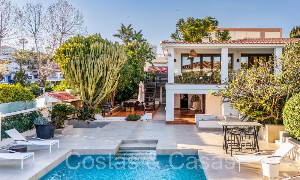 Spacious, contemporary luxury villa for sale in a popular residential area in Nueva Andalucia, Marbella 65003