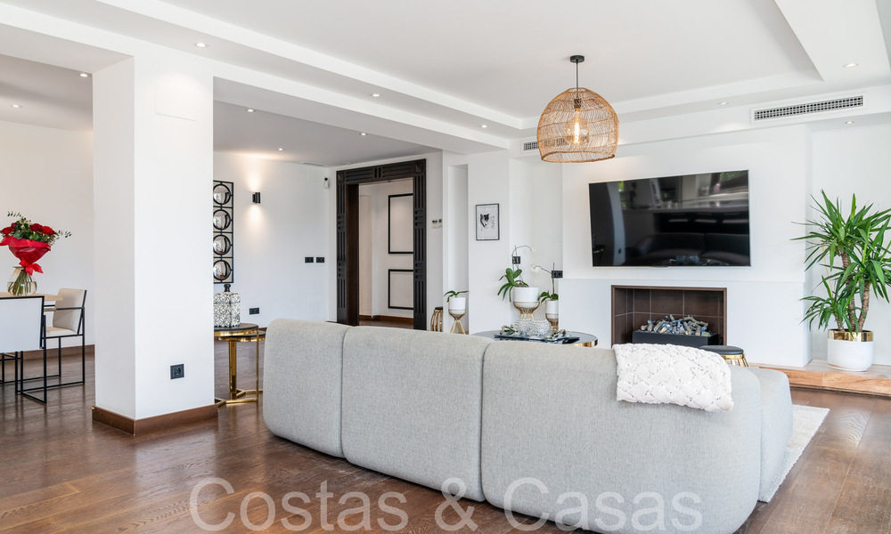 Spacious, contemporary luxury villa for sale in a popular residential area in Nueva Andalucia, Marbella 65023