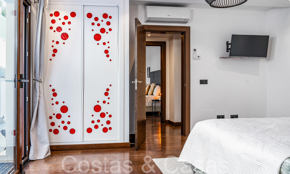 Spacious, contemporary luxury villa for sale in a popular residential area in Nueva Andalucia, Marbella 65034