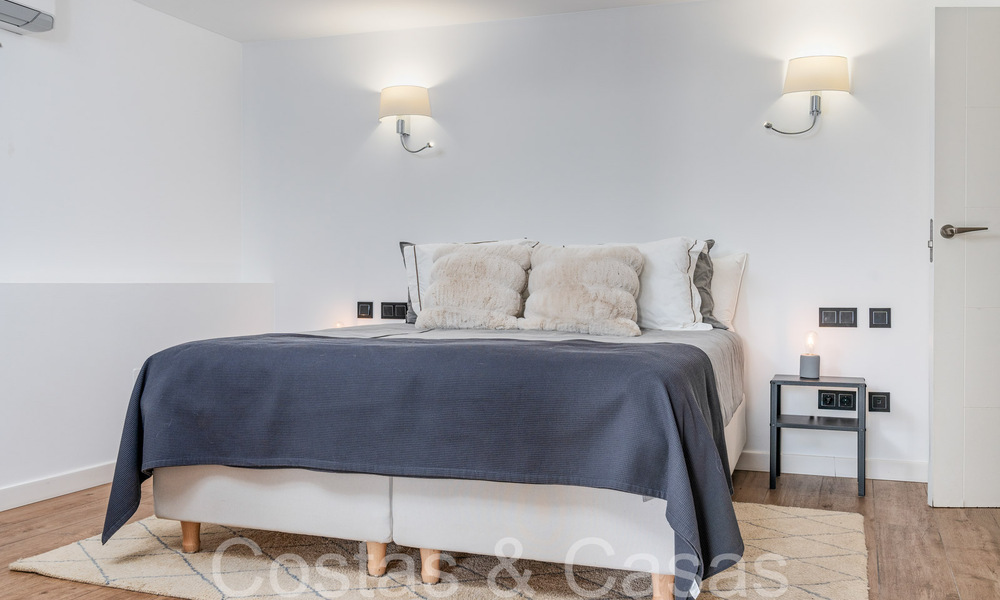Spacious, contemporary luxury villa for sale in a popular residential area in Nueva Andalucia, Marbella 65044