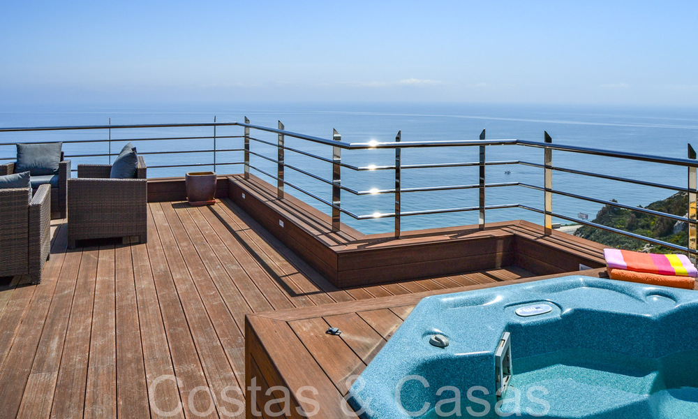 Luxurious villa with modern architectural style and breathtaking sea views for sale in Manilva, Costa del Sol 64984