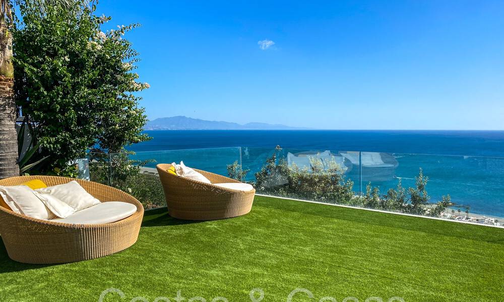 Luxurious villa with modern architectural style and breathtaking sea views for sale in Manilva, Costa del Sol 64991