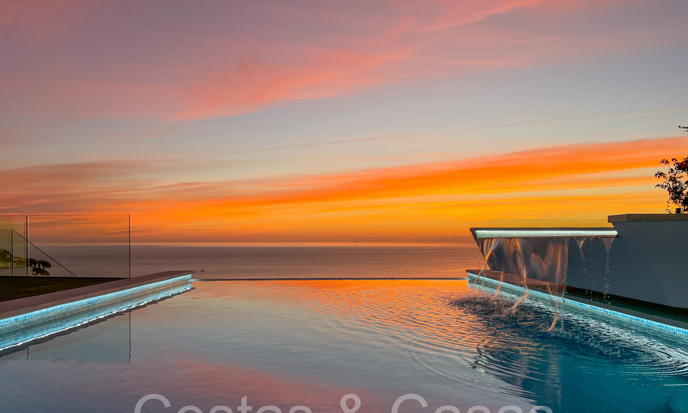 Luxurious villa with modern architectural style and breathtaking sea views for sale in Manilva, Costa del Sol 64993