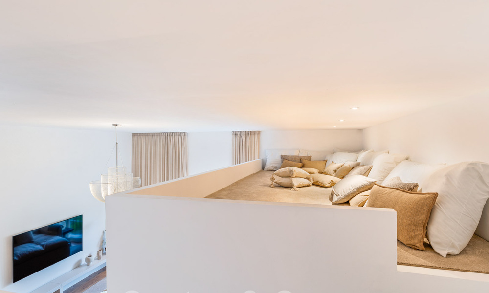 Luxuriously renovated terraced house for sale with spacious terrace and views of the golf course in La Quinta golf resort, Benahavis - Marbella 64657