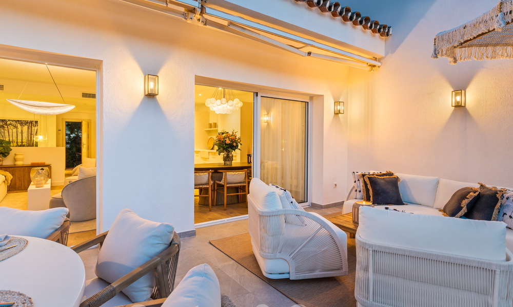 Luxuriously renovated terraced house for sale with spacious terrace and views of the golf course in La Quinta golf resort, Benahavis - Marbella 64659
