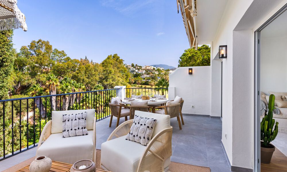 Luxuriously renovated terraced house for sale with spacious terrace and views of the golf course in La Quinta golf resort, Benahavis - Marbella 64670