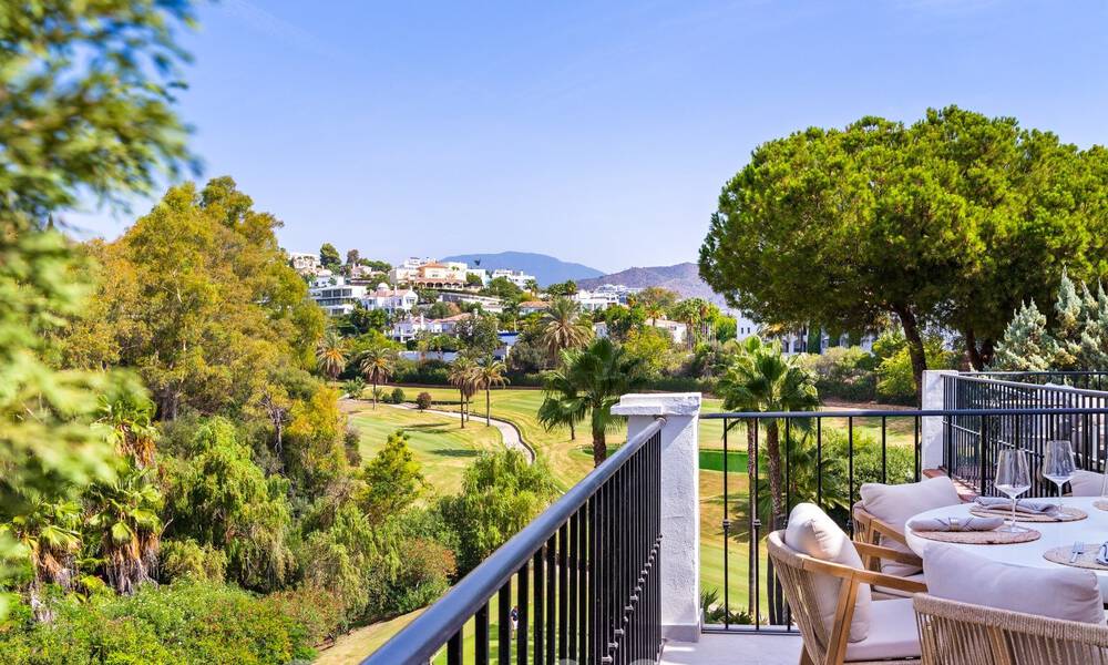 Luxuriously renovated terraced house for sale with spacious terrace and views of the golf course in La Quinta golf resort, Benahavis - Marbella 64671