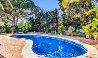 Rustic villa for sale on a spacious plot on the New Golden Mile between Marbella and Estepona 65596 