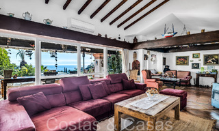 Rustic villa for sale on a spacious plot on the New Golden Mile between Marbella and Estepona 65627 