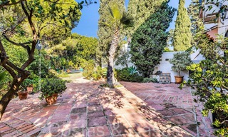 Rustic villa for sale on a spacious plot on the New Golden Mile between Marbella and Estepona 65639 