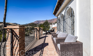 Spacious villa in Mediterranean architectural style for sale near Estepona centre 65648 
