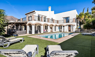 Spacious villa in Mediterranean architectural style for sale near Estepona centre 65664 