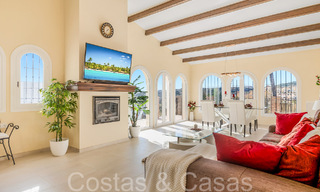 Spacious villa in Mediterranean architectural style for sale near Estepona centre 65682 