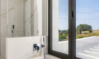 New, modern, detached luxury villas for sale adjacent to the golf course in Estepona 800224 