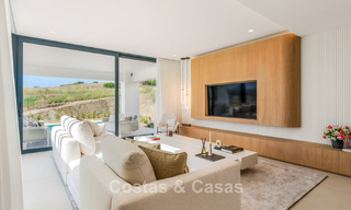 New, modern, detached luxury villas for sale adjacent to the golf course in Estepona 800227 