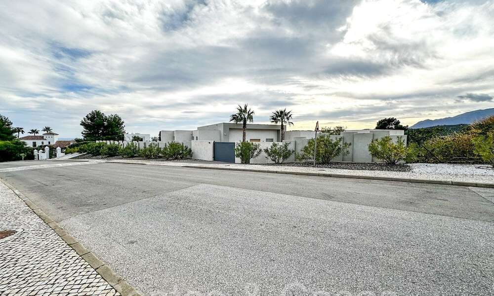 Ready to move in, single storey, minimalistic style, luxury villa for sale in a secure urbanization of Marbella - Benahavis 65485