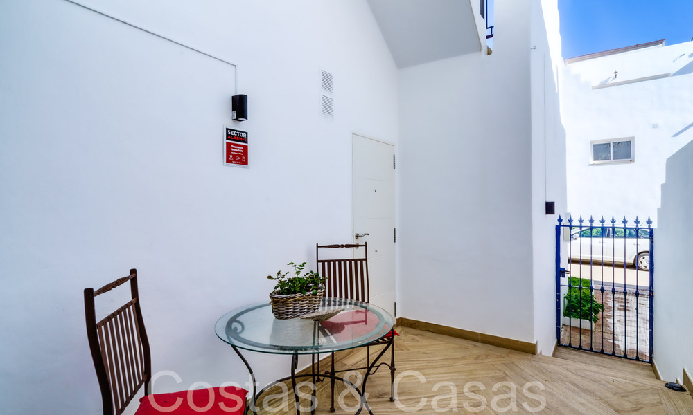 Modern renovated townhouse for sale on the New Golden Mile between Marbella and Estepona 65731