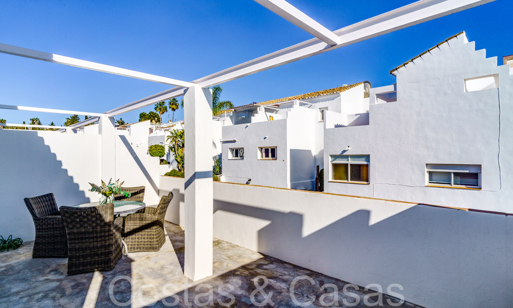 Modern renovated townhouse for sale on the New Golden Mile between Marbella and Estepona 65744