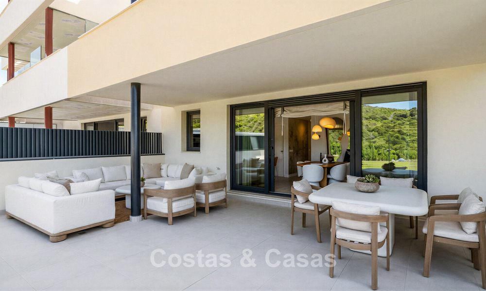 New build apartments with avant-garde design for sale, front line golf in Casares, Costa del Sol 799005