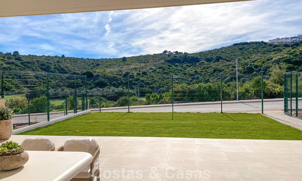 New build apartments with avant-garde design for sale, front line golf in Casares, Costa del Sol 799006