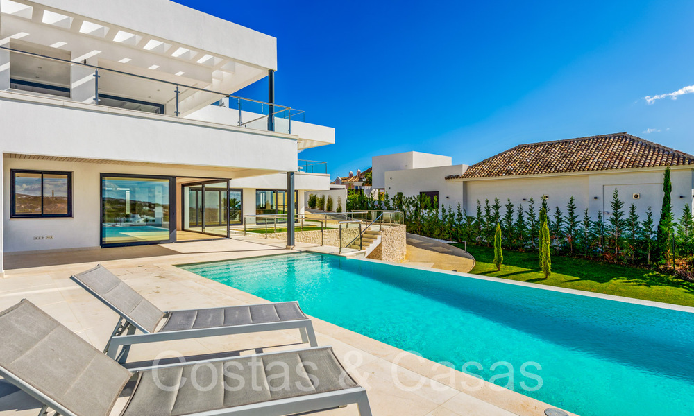 New villa with modern architectural style for sale in Nueva Andalucia's golf valley, Marbella 65892