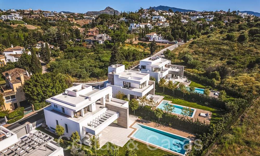 Sophisticated new build villas for sale on the New Golden Mile between Marbella and Estepona 66065
