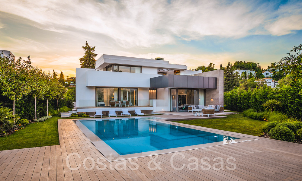 Sophisticated new build villas for sale on the New Golden Mile between Marbella and Estepona 66068