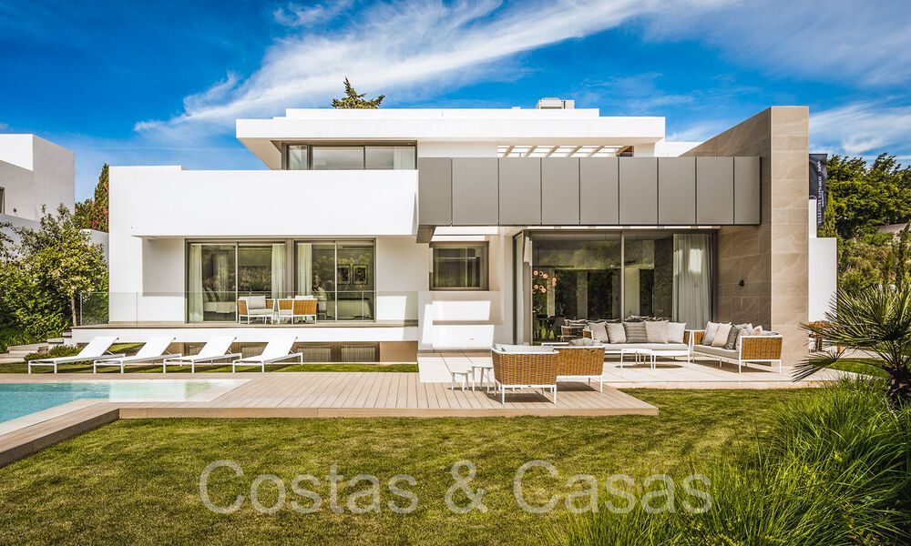 Sophisticated new build villas for sale on the New Golden Mile between Marbella and Estepona 66069