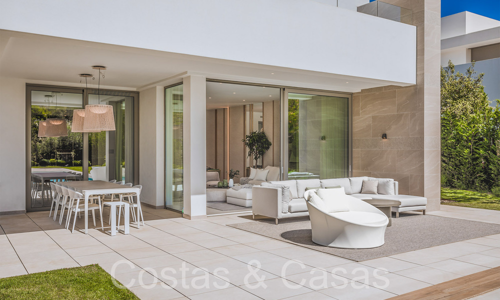 Sophisticated new build villas for sale on the New Golden Mile between Marbella and Estepona 66094