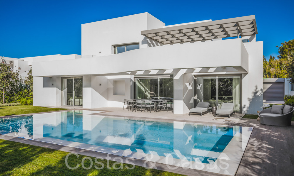 Sophisticated new build villas for sale on the New Golden Mile between Marbella and Estepona 66110