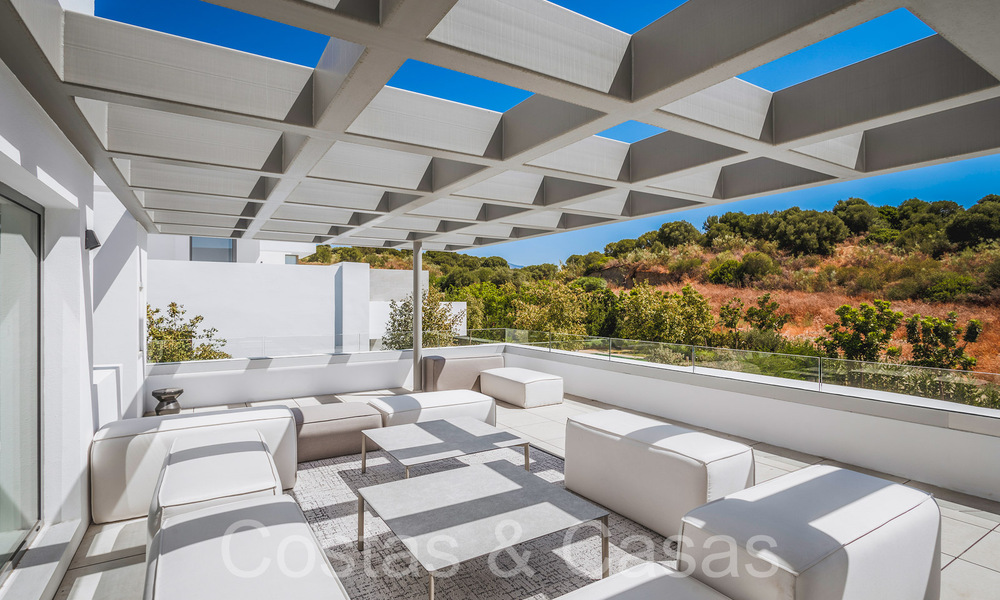 Sophisticated new build villas for sale on the New Golden Mile between Marbella and Estepona 66114