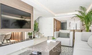 Beautifully renovated townhouse for sale on Marbella's Golden Mile 65794 