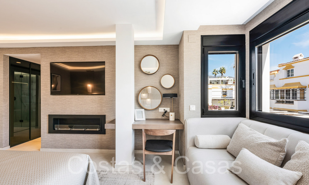 Beautifully renovated townhouse for sale on Marbella's Golden Mile 65798