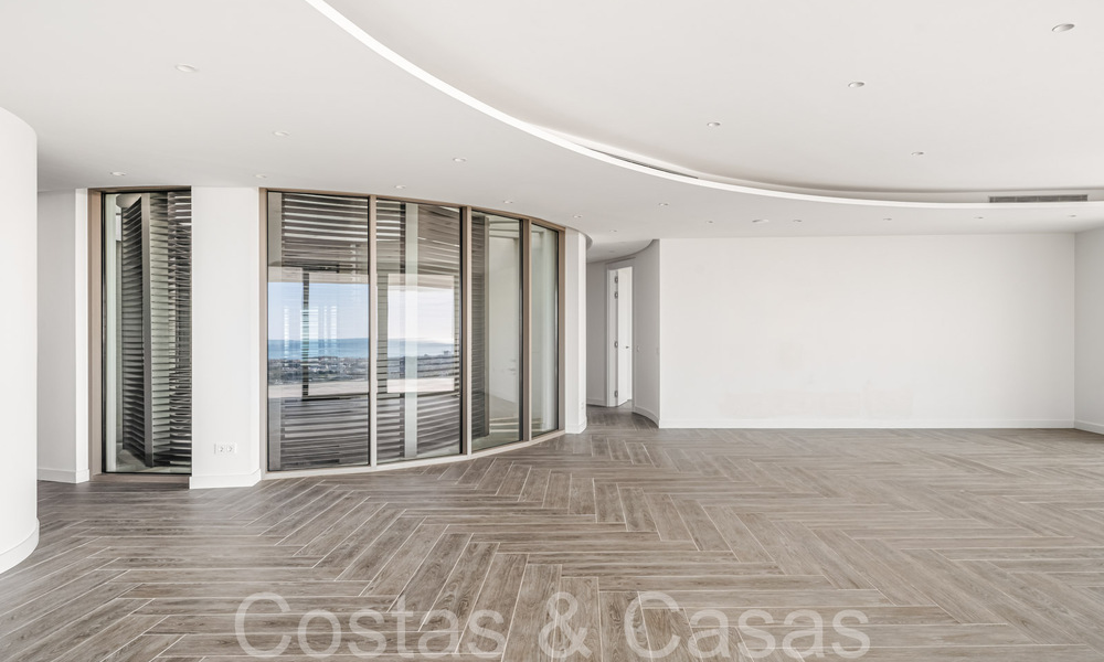 First class apartment with phenomenal sea views for sale in Benahavis - Marbella 65867