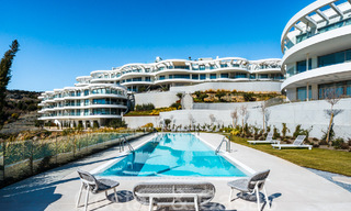 First class apartment with phenomenal sea views for sale in Benahavis - Marbella 65869 