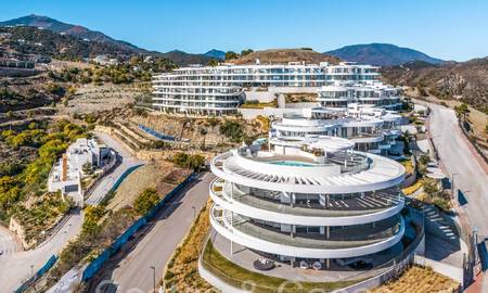 First class apartment with phenomenal sea views for sale in Benahavis - Marbella 65872