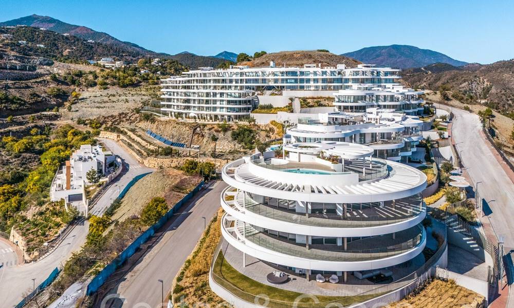 First class apartment with phenomenal sea views for sale in Benahavis - Marbella 65872