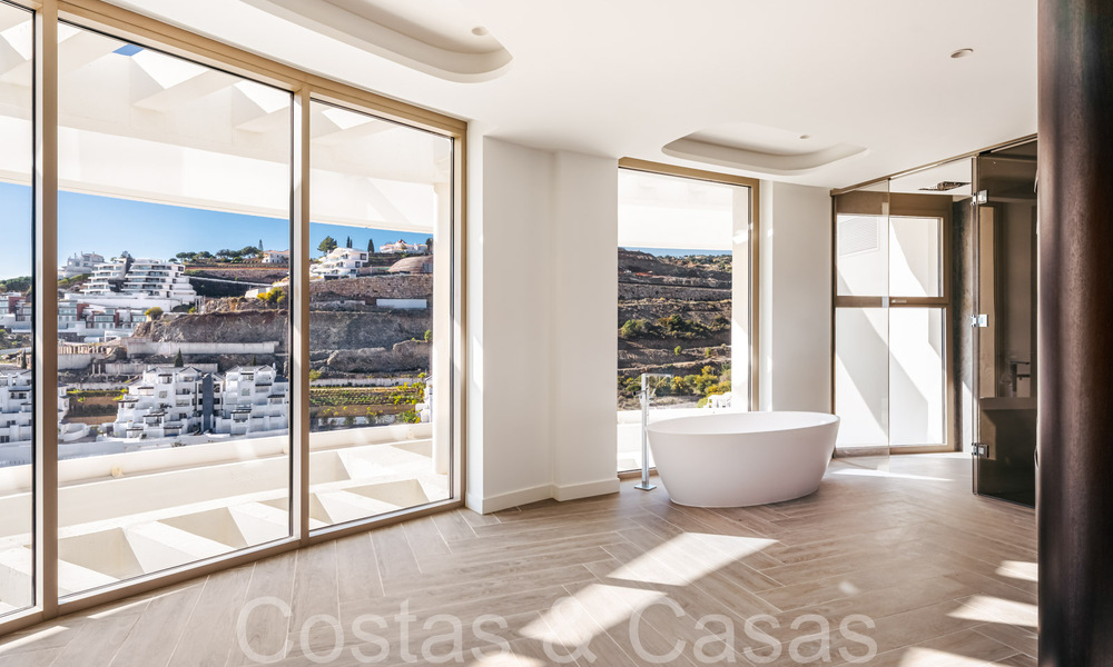 Exclusive innovative penthouse with panoramic sea, golf and mountain views for sale in Benahavis - Marbella 65883